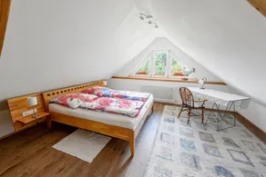 Appartamento 'Jolly Joker' con vista sulle montagne, giardino privato e Wi-Fi - Image 5