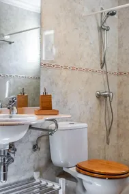 Exklusive Villa am Meer, privater Pool und Komfort - Image 4