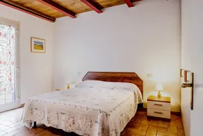 Holiday Home 'Casa Attila ' with Shared Garden, Wi-Fi and Air Conditioning - Image 5