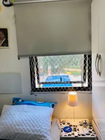 Tiny single room in an apart-hotel. - Image 3
