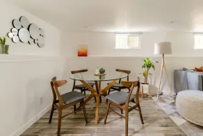Enjoy everything Seattle has to offer in centrally located Central District - Image 4