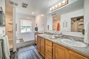 Near Snoqualmie River! Cozy Home in Rural Setting - Image 4