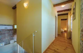 Beautiful home in Tinjan - Image 2