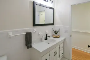 Luxurious 3 BR/2 BA w/ Patio Deck, Wet Bar, Ping-Pong, Arcade, & King Bed - Image 5