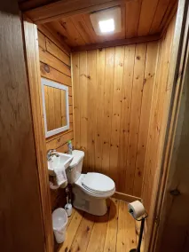 Log Cabin Minutes from Jackson Gore and Okemo Mountain!!!!!!! - Image 2