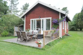 Lovely cottage by the lake - Image 4
