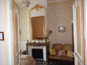 Beautiful one bedroom apartment, village setting, walk to shops - Image 2