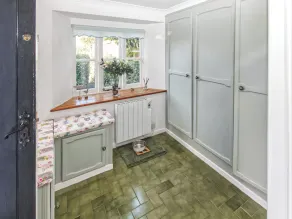 A lovely traditional Norfolk flint cottage in a great location. - Image 3
