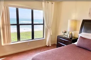 DIRECT OCEAN FRONT ON BEACH! Amazing views throughout! Mthly Discount! 2br/2ba - Image 5