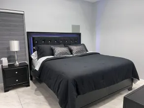 2BR Luxe Home Near Downtown Pharr - Image 5