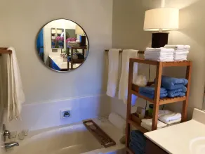 Réservez votre escapade d'automne dans ce magnifique condo lumineux - Image 4