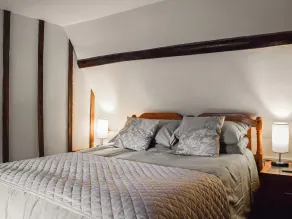 Burwood Cottage - Image 5