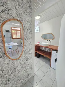 Moana by Lagoon Dream Fully equipped house with seafront pool - Image 5