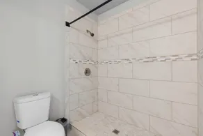 Stylish 1-Bedroom Retreat in Fort Worth - Image 2