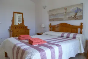 Pleasant villa with pool and air conditioning. - Image 4