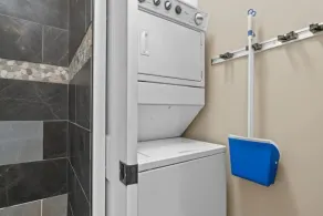 Modern Contemporary apartment - Image 3