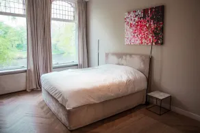Beautiful townhouse at the waterfront near beach & city center  - Image 4