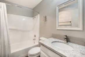 Downtown Condo with Riverview & Balcony - Image 3