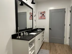 Beautiful 1 bedroom in the heart of Atlanta - Image 3