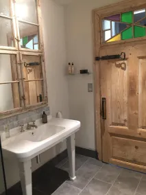 Stunning converted Methodist chapel - Image 2