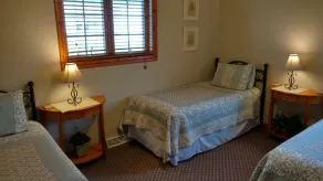 Just Like Home, Private Rooms, Sleeps 16(No Bunk Beds),  13 Miles To Lambeau - Image 3