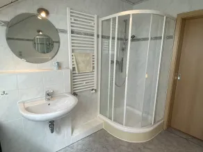 Family-friendly vacation apartment \"Weitblick Oberdeck\" near the Baltic Sea - Image 4