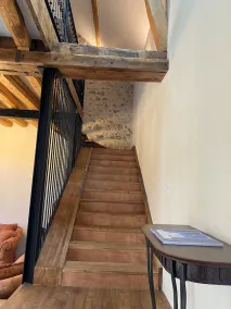 Loft-style apartment beside a golf course in the countryside near Fontainebleau. - Image 2