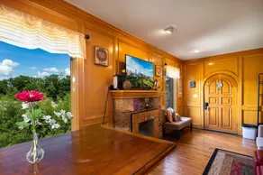 《Best Austin Location ❤Huge Patio w HEATED Cowboy Pool & 65\" TV❤ Skyline Views》 - Image 2