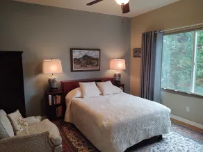 Beautiful, secure, private townhouse in Silverdale. - Image 5