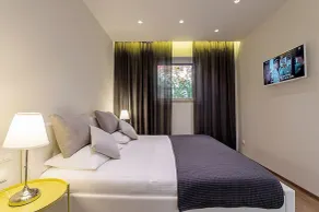 Vast villa, private heated pool - *free dinner offer - Image 4