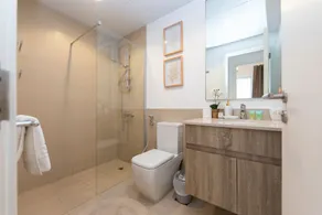 Chic & Modern 1BR, Near Golf Course w/ Pool & Gym - Image 3
