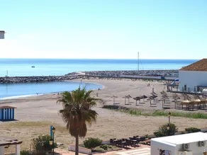 La Duquesa Marina apartment 1035 Luxurious front line Beach Apt  - Image 2