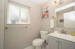 Close to Downtown Sleeps 8 Private Backyard - Image 3