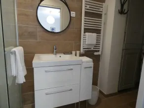 Villa - Nimes - 4/6pers - jacuzzi - 2 terraces - WIFI - Image 2