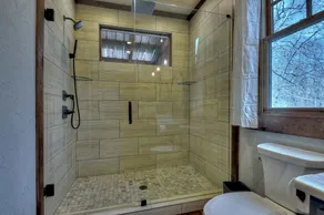 BRAND NEW! Rocky Ridge Dream Luxury Cabin 3 Masters w/ K Beds + LOFT 2 Q-Bunks - Image 4