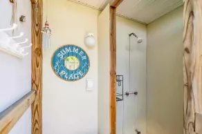Heated Saltwater Pool ~ Island Bliss 5BR 3BA Luxury Bayside Beauty ~ Sleeps 12 - Image 5