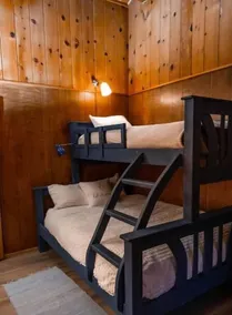 *NEW* Sheephorn Getaway - Cozy cabin 3 min to slopes + jacuzzi + fireplace - Image 5