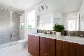 Look no further! Incredible 3 story + rooftop is waiting for Y-O-U! - Image 5
