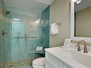 Emerald Towers West 1005 gulf views right on beach - Image 4