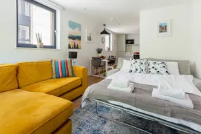 Castle View Luxury 1 Bed Flat - Image 4