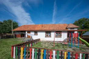 Transylvanian Cottage with Private Swimming Pool - Image 4