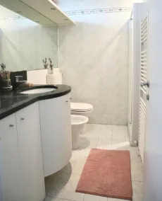 Beautiful terraced house with pool - right by the sea - Image 3