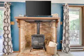 Family-Friendly Cabin Near Lake Nestled In Nature 10 Mins To Historic Jim Thorpe - Image 3