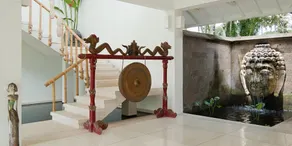 Stunning Luxury Beach Villa in Seseh Beach - Bali - Image 2