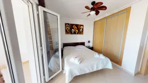 Appartamento adatto alle famiglie con giardino, piscina e terrazza - Image 4