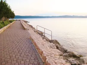 Beautiful Stonehouse 'Emi ' near the sea for 4-8 people - Image 2