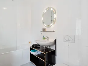 Apartment Innsbruck near Bergisel Ski Jump - Image 4