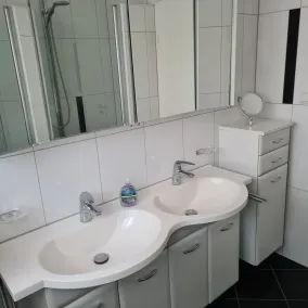 Vacation apartment for families with playroom and terrace, near leisure park - Image 2
