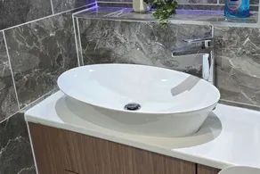 Central 1 Bed Apartment - Sleeps 2 with Wifi - Image 2