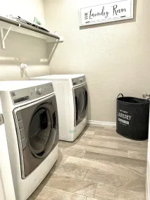 Spacious home near Randolph Air Force Base - Image 2